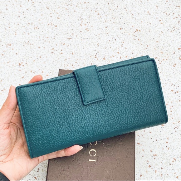 Authentic Gucci Leather Twin-G Buckle LG Wallet - Picture 2 of 7